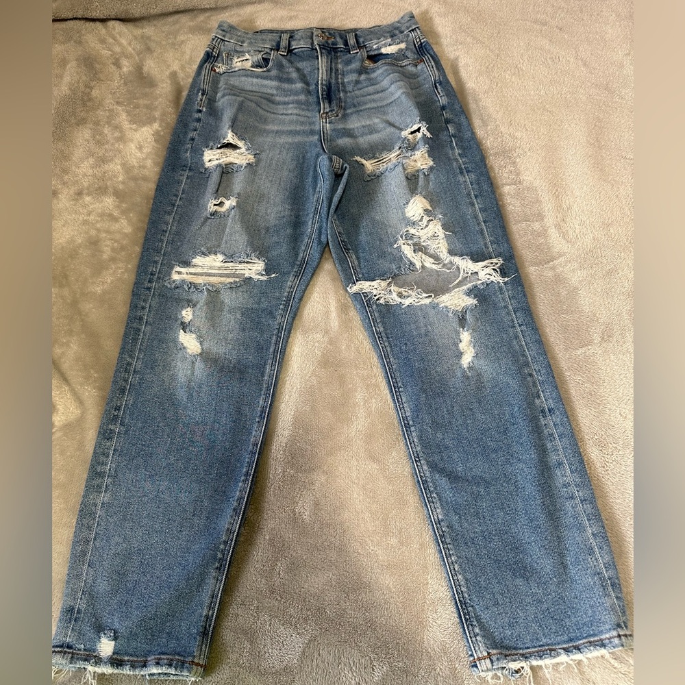 American Eagle Mom Jeans